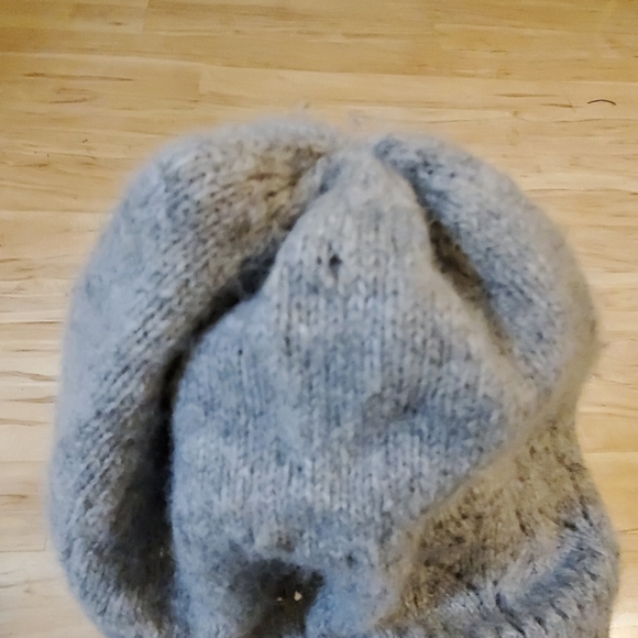 Toque - Picture 2 of 2